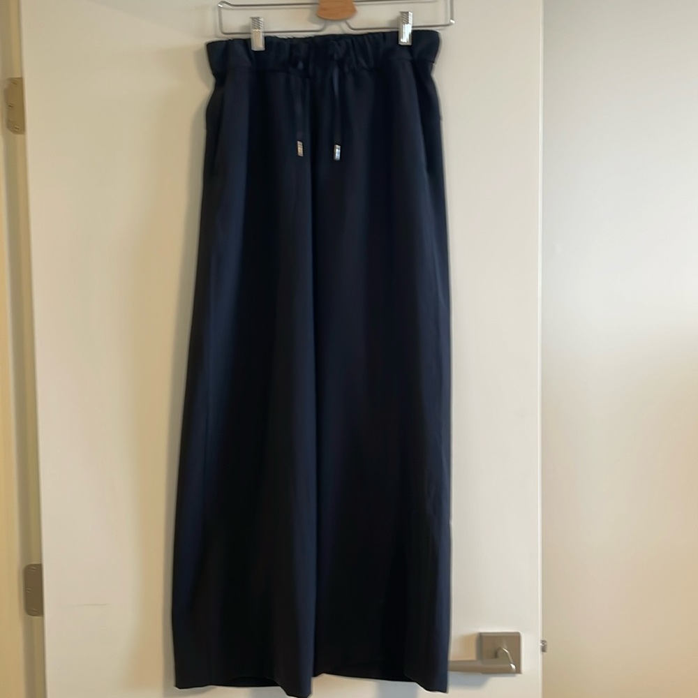 Lululemon size 4 wide leg dress pants
